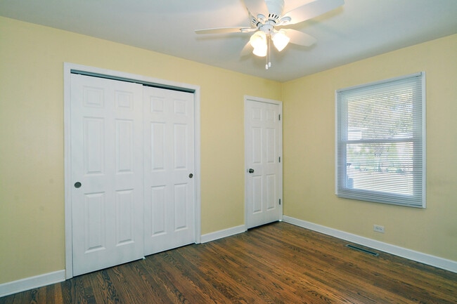 Building Photo - 1222 E Kensington Rd