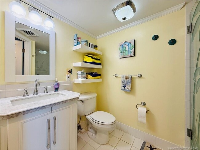 Building Photo - 8800 S Ocean Dr