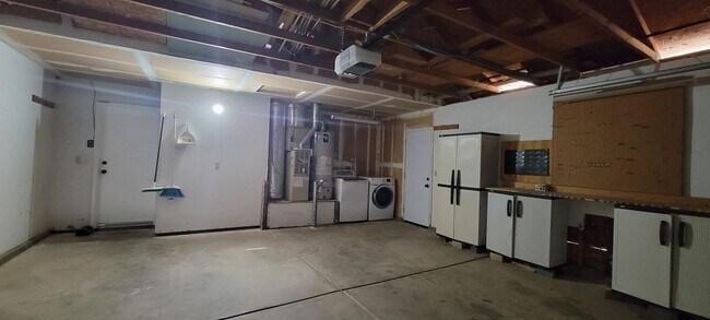 Building Photo - Beautiful Home in Hacienda Heights Subdivision