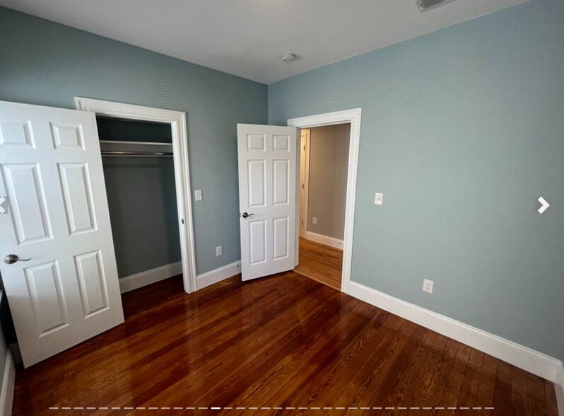 Building Photo - 33 Hancock St