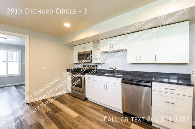 Building Photo - 2910 Orchard Cir