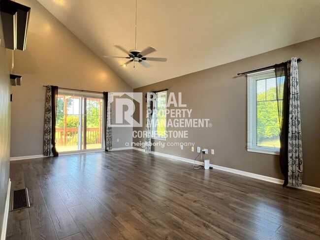 Building Photo - Spacious Country Home with Huge Yard and A...