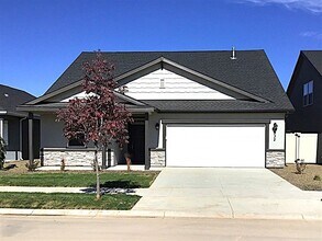 Building Photo - 332 E Sicily Dr