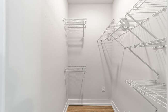 Building Photo - Built in 2024 a 2 bed 2 bath