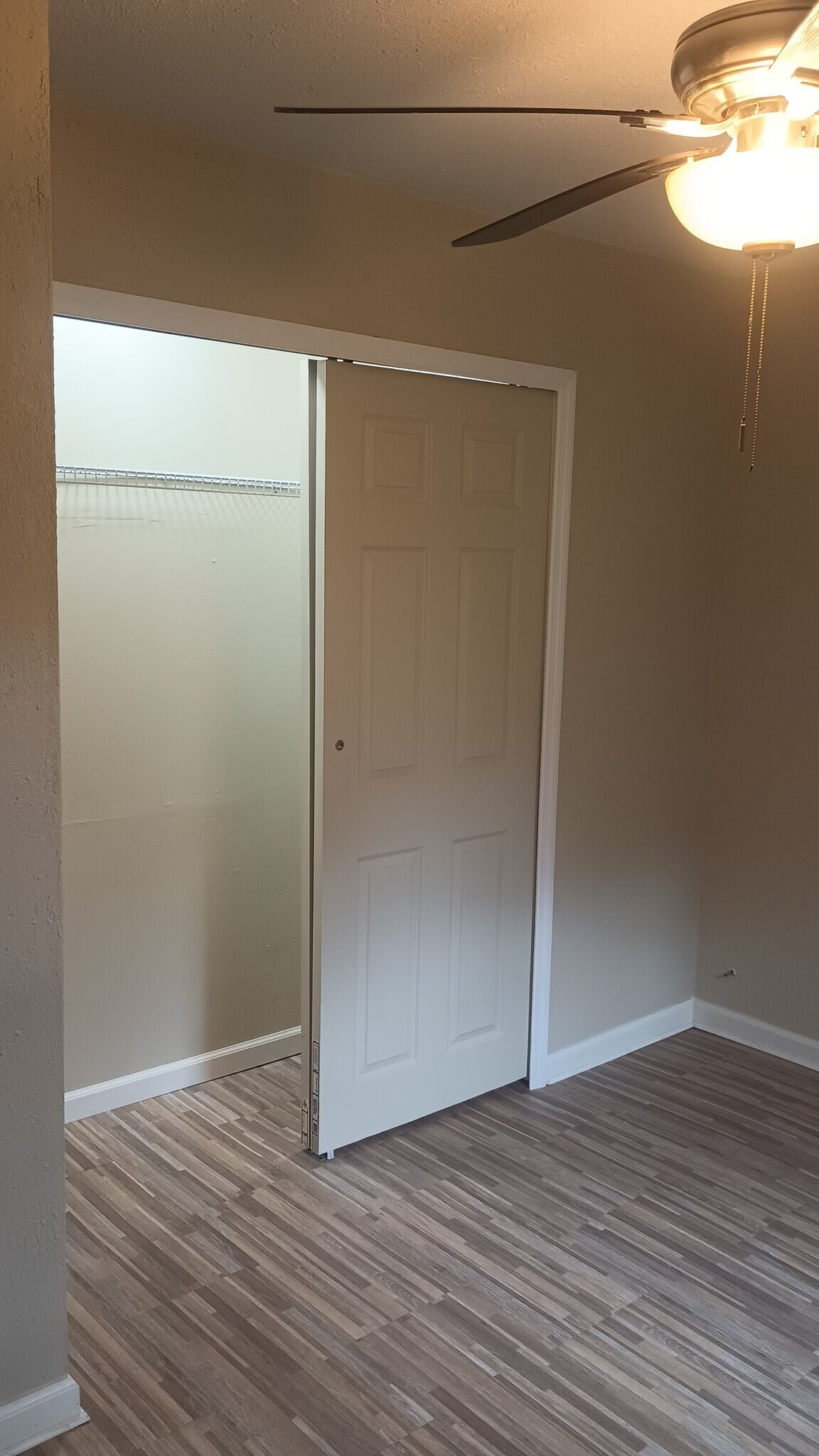 Building Photo - 2715 5th Ave E