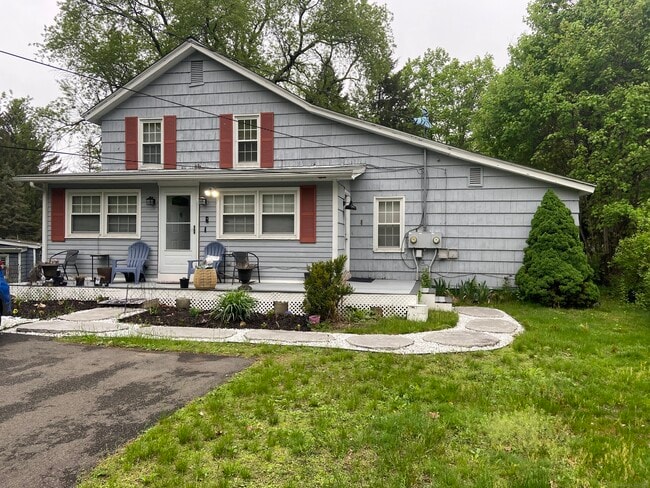 Building Photo - 165 Huntingtown Rd