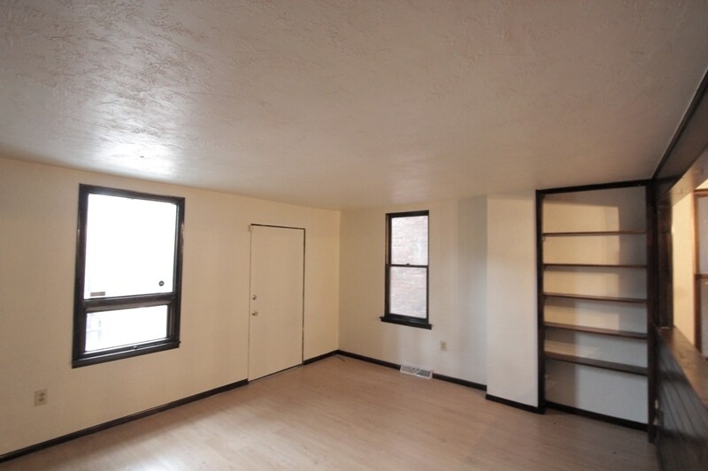 Building Photo - 317 S Trenton Ave