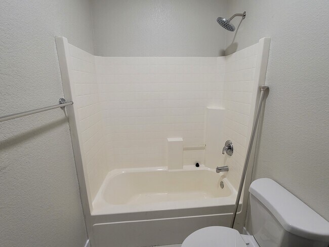 Building Photo - 8033 Horncastle Ave