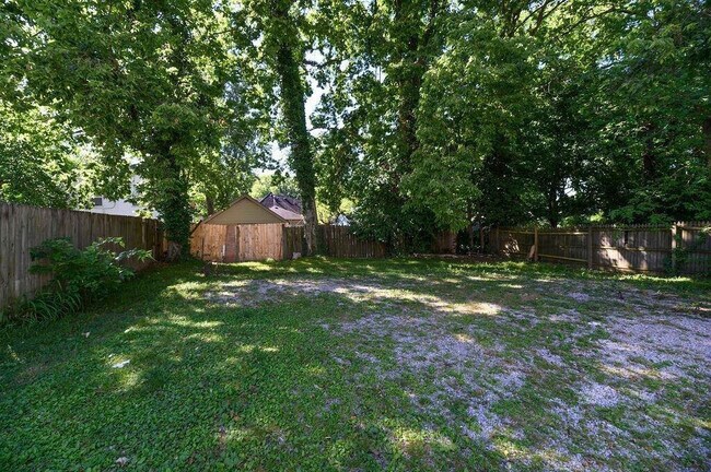 Building Photo - 348 Woodland Ave