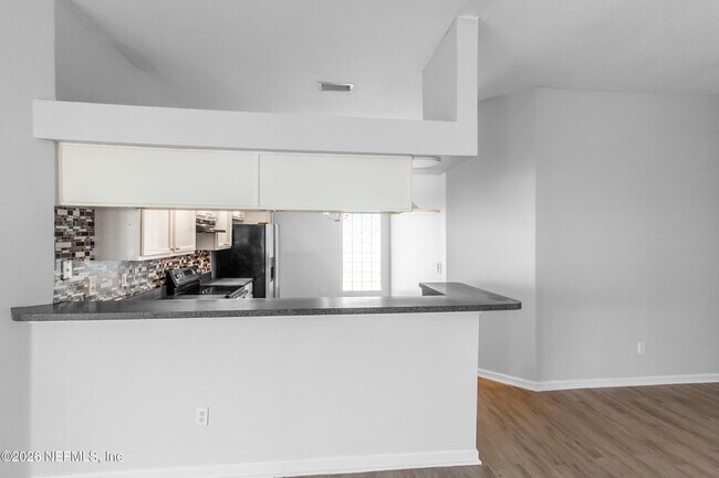 Building Photo - 1216 Brookwood Bluff Rd E