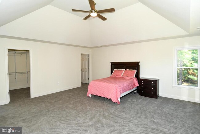 Building Photo - 8012 Wingate Dr