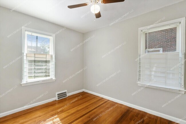 Building Photo - Charming Westside 3-Bedroom Brick Bungalow...