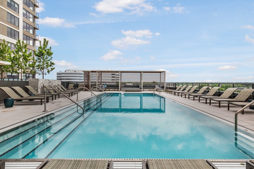 Elevate your summer with skyline swims and unmatched rooftop vibes. - One Oak Brook Commons
