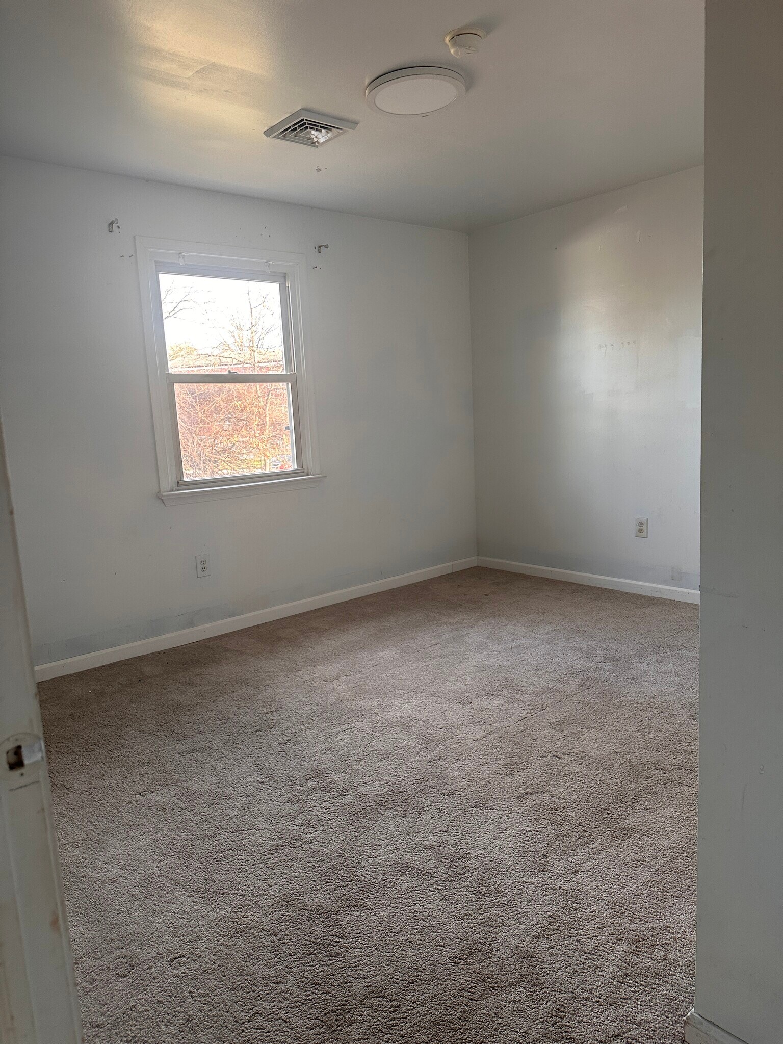 3rd bedroom - 337 E 2nd St