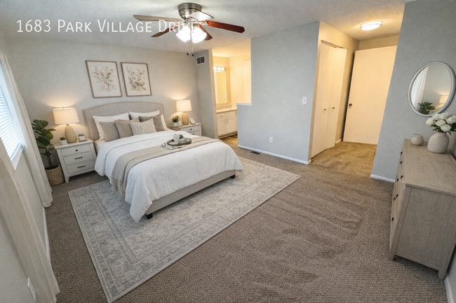 Building Photo - 1683 Park Village Dr