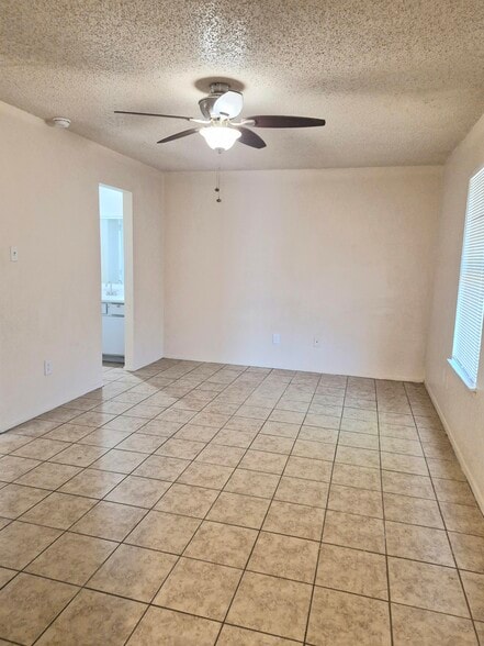 Building Photo - 3712 Hulen Park Cir