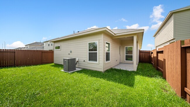 Building Photo - 13304 Nabob Dr