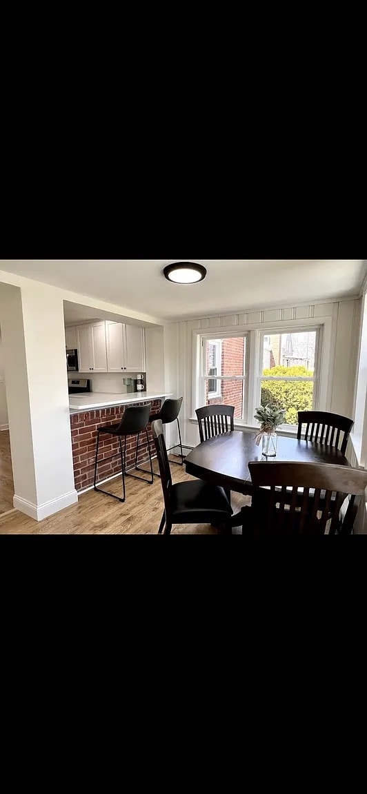 Building Photo - 14 Albert Ave