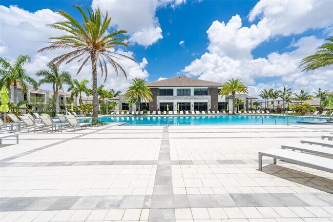 Building Photo - 8167 NW 41st St