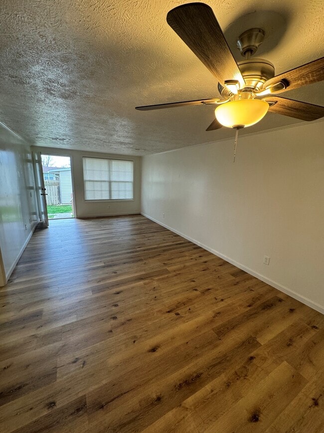 Building Photo - Woodbury Garden Homes