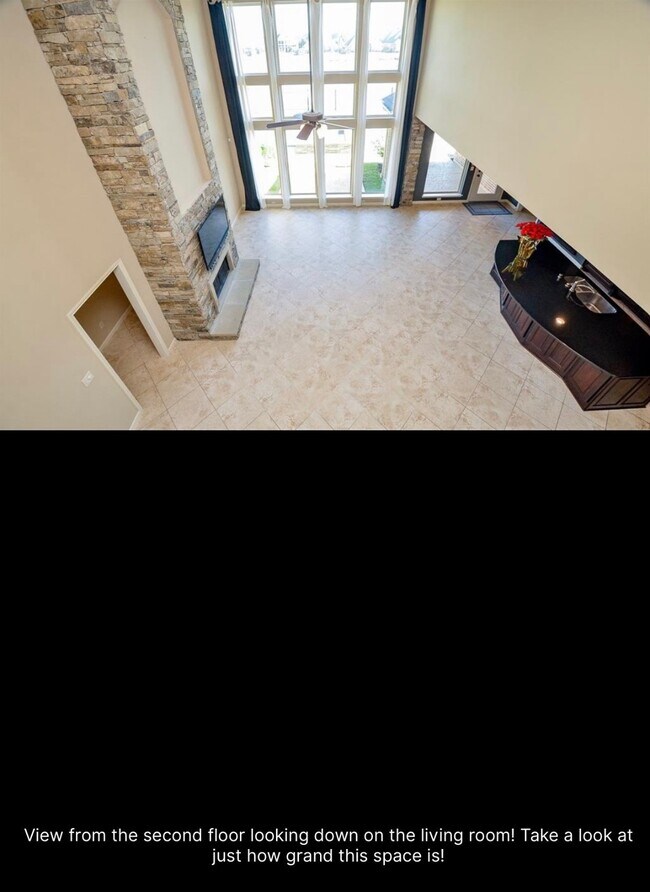 Building Photo - 2703 Bonnie Bray Dr