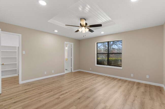 Building Photo - Charming Newly Remodeled Rental Home in a Quiet Neighborhood