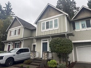 Building Photo - 2 Bedroom 3 bath Townhome Available for Im...
