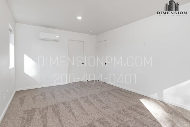 Building Photo - Almost New House with AC!