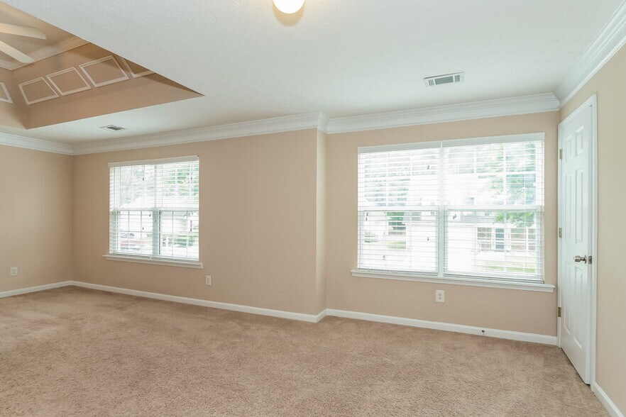 Building Photo - 1405 Stephens Pond View