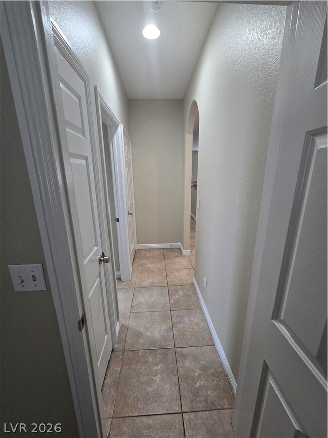 Building Photo - 2204 S Van Patten Pl