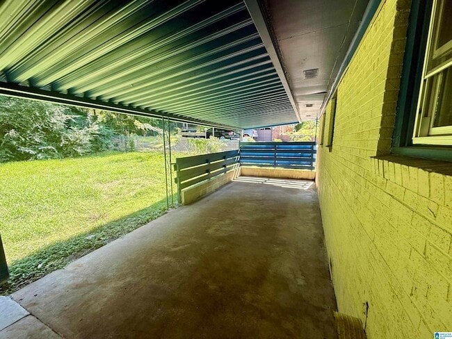 Building Photo - 907 77th Way S