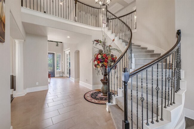 Building Photo - 2610 Orleans Way