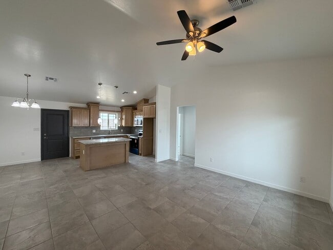 Building Photo - BRAND NEW 3 BEDROOM HOME!