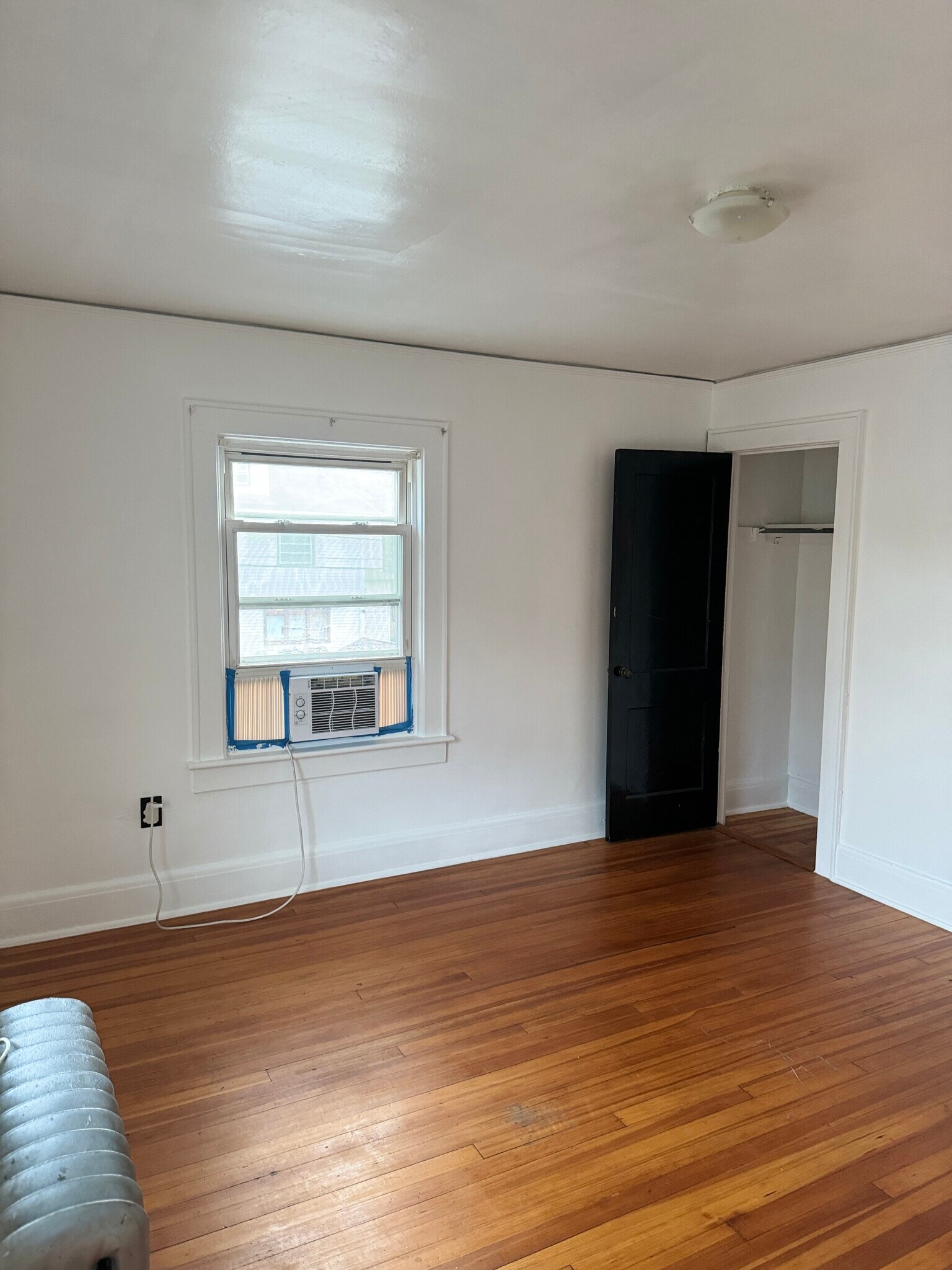 Bedroom 1 - 836 W 6th St