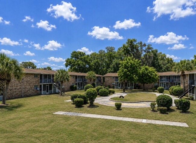 Building Photo - Village at Virginian Arms
