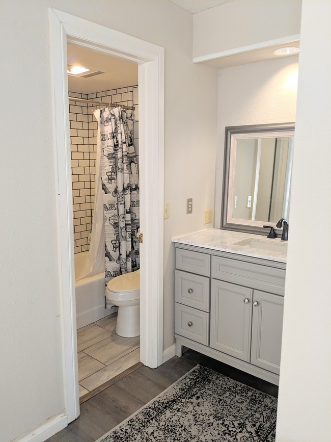 Building Photo - 600 NW 4th St