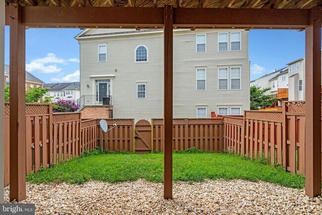 Building Photo - 22050 Dilworth Square