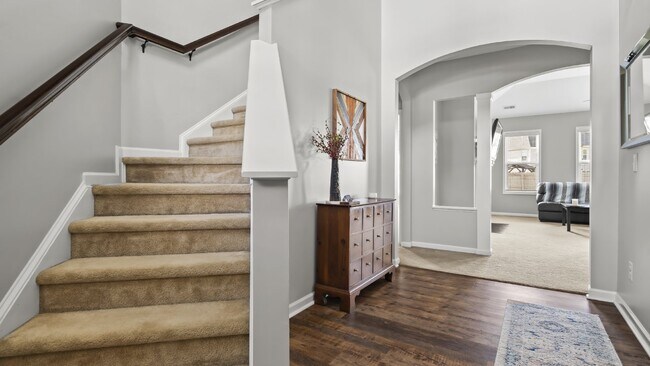 Building Photo - Towne Pointe