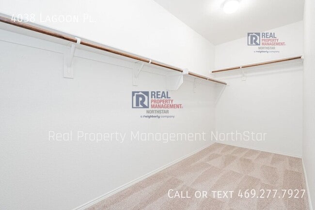 Building Photo - 4038 Lagoon Pl