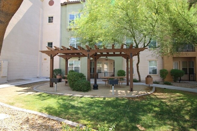 Building Photo - 14575 W Mountain View Blvd