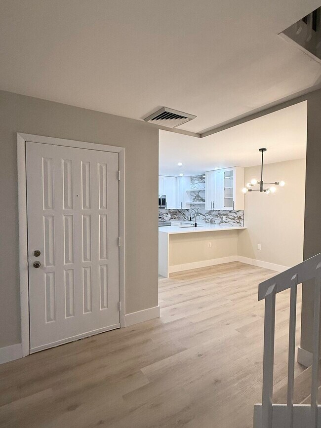 Building Photo - 205 Charter Way