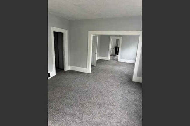 Building Photo - 3124 W 11th Pl