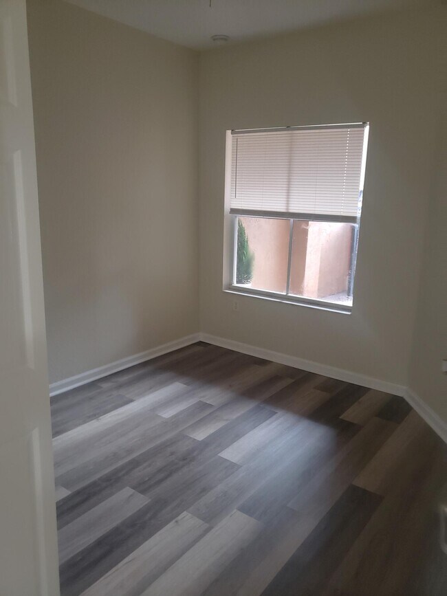 Building Photo - 2751 SW 120th Terrace