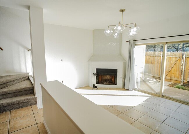 Building Photo - 11901 Swearingen Dr