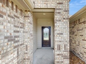 Building Photo - 18277 Eaton Mill Dr