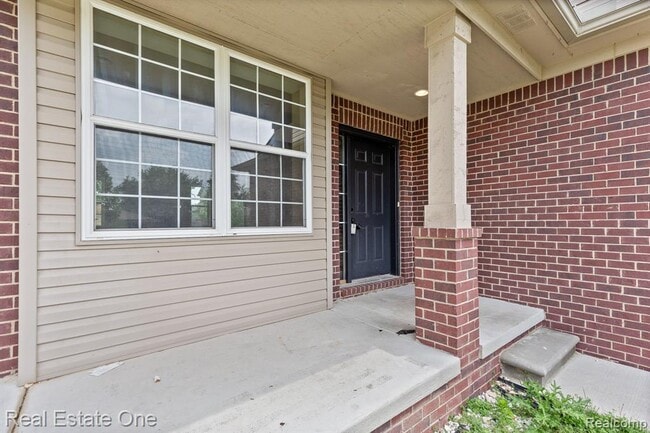 Building Photo - 68 Biltmore Blvd