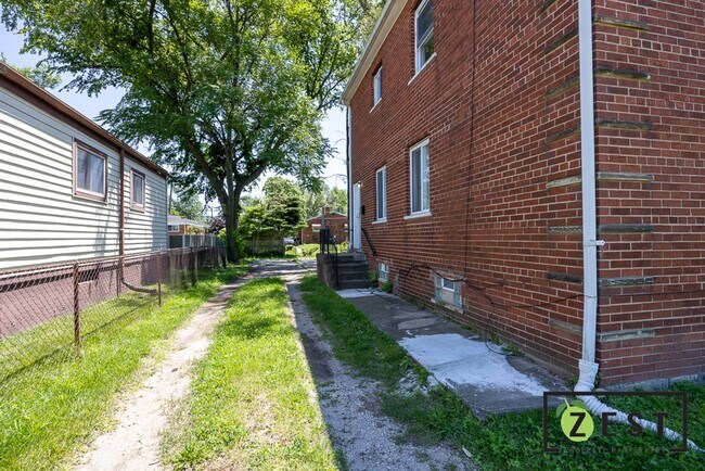 Building Photo - 3785 12th