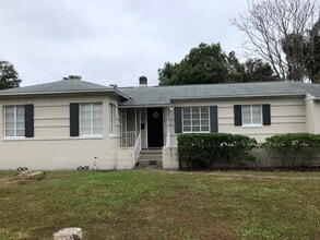 Building Photo - 1651 Knollwood Cir