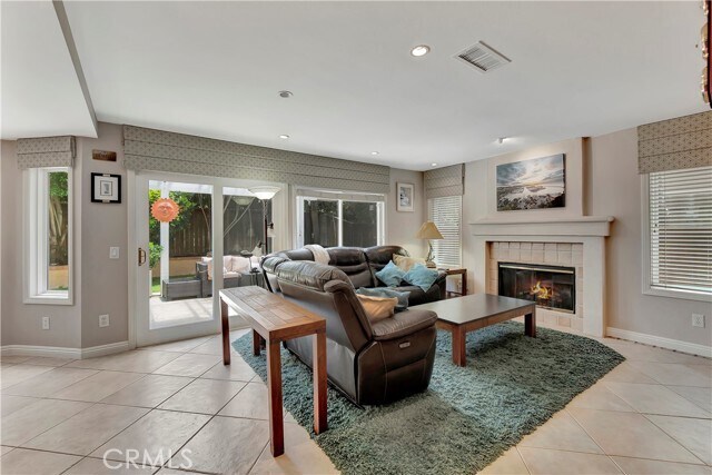 Building Photo - 23941 Frigate Dr