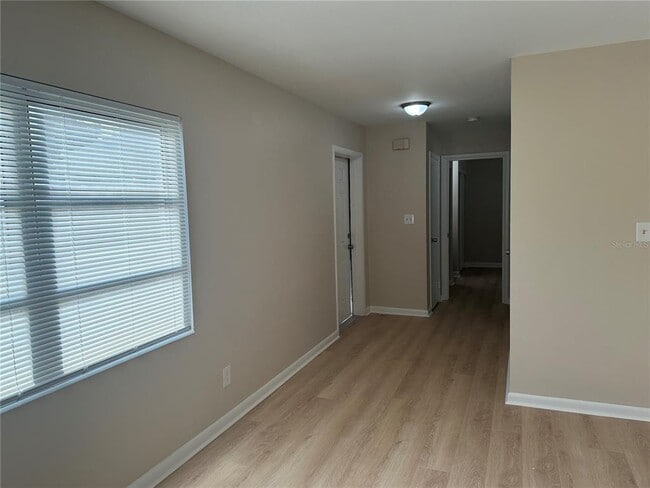 Building Photo - 344 33rd Ave N